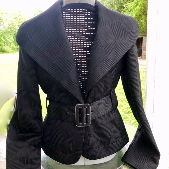 Calvin Klein Jackets & Blazers - Calvin Klein, size 8, Fabulous Back Short Jacket